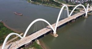 Cầu vòm: Cấu tạo, nguyên lý và ứng dụng thực tế